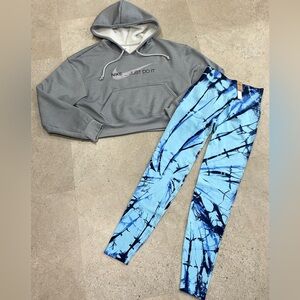 Womens NIKE/VICTORIA’S SECRET PINK Cropped Sweatshirt & Leggings, sz. XS….1 NWT